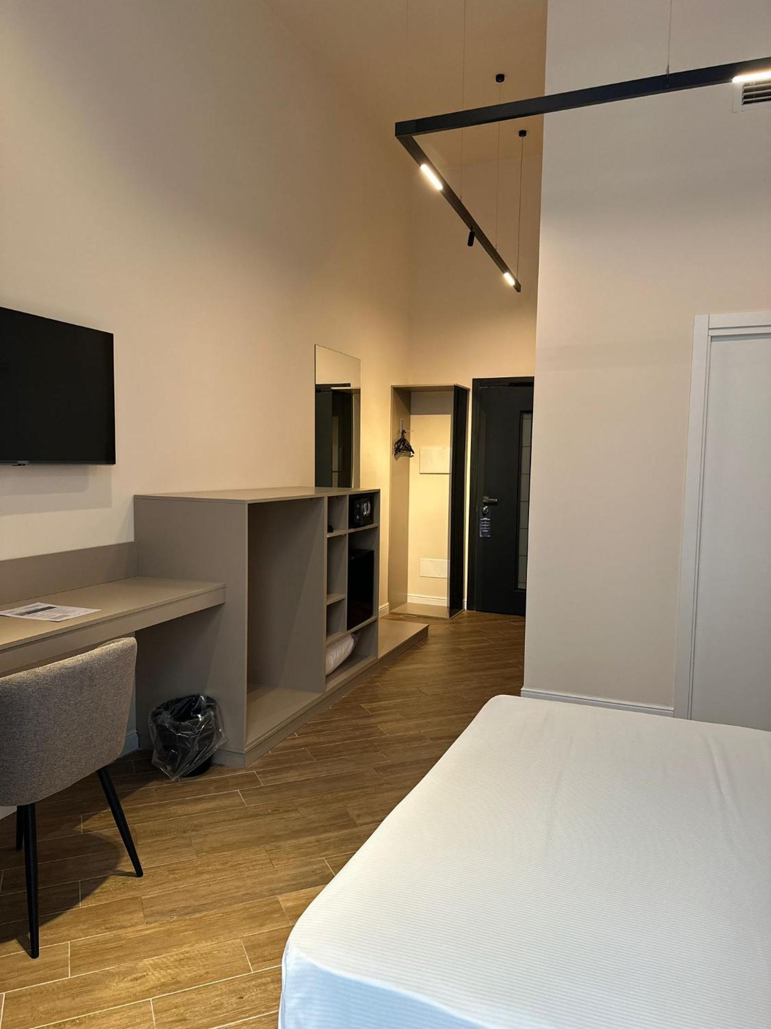Maison Toledo Suites Неаполь Экстерьер фото