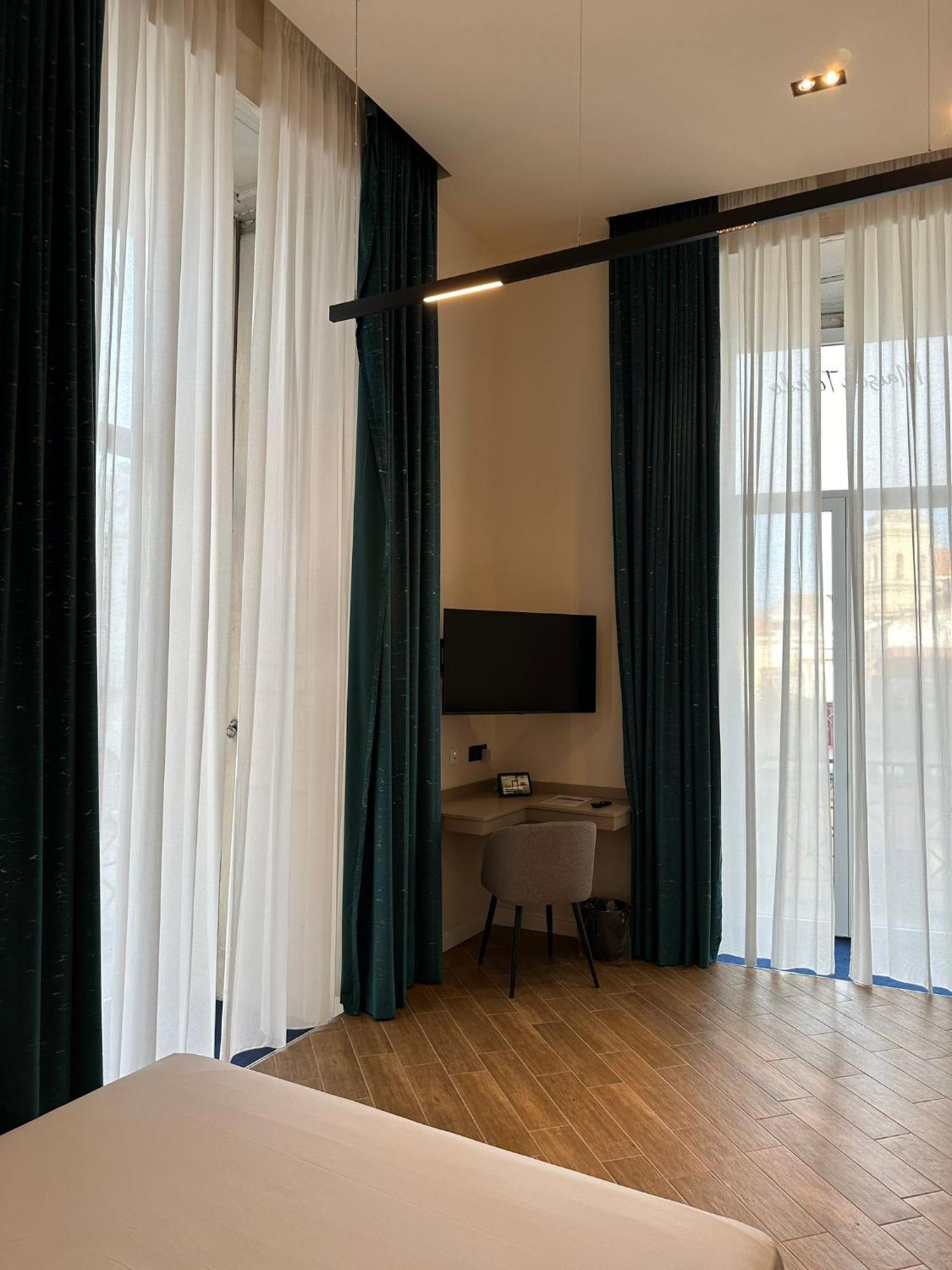 Maison Toledo Suites Неаполь Экстерьер фото