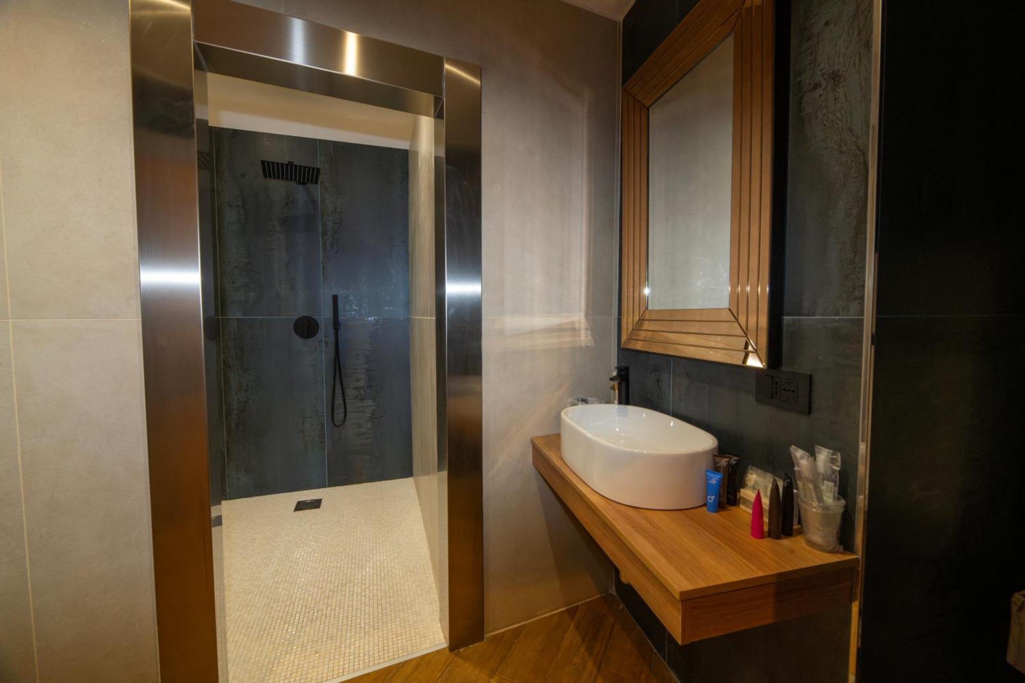 Maison Toledo Suites Неаполь Экстерьер фото